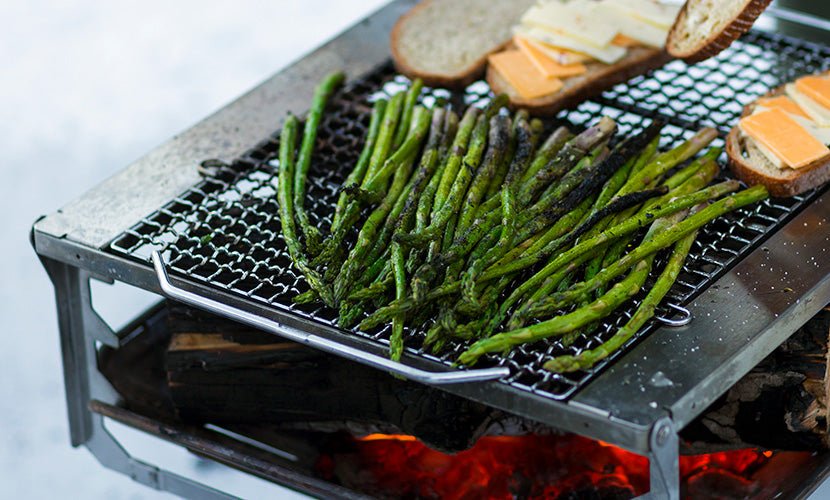 Grilled Asparagus - Snow Peak